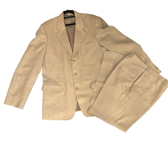 Georgio Armani Linen Suit - Picture 2 of 11